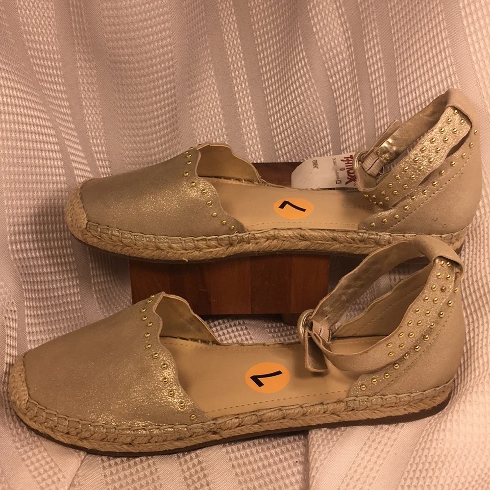 NWT Marc Fisher leather espadrilles ankle strap